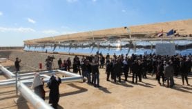埃及的新太阳能电厂培训非洲科学家