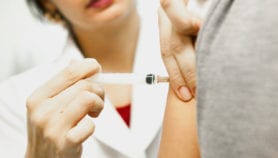 疫苗不信任威胁COVID-19免疫力