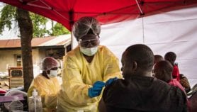 供应延迟命中计划的埃博拉疫苗库存